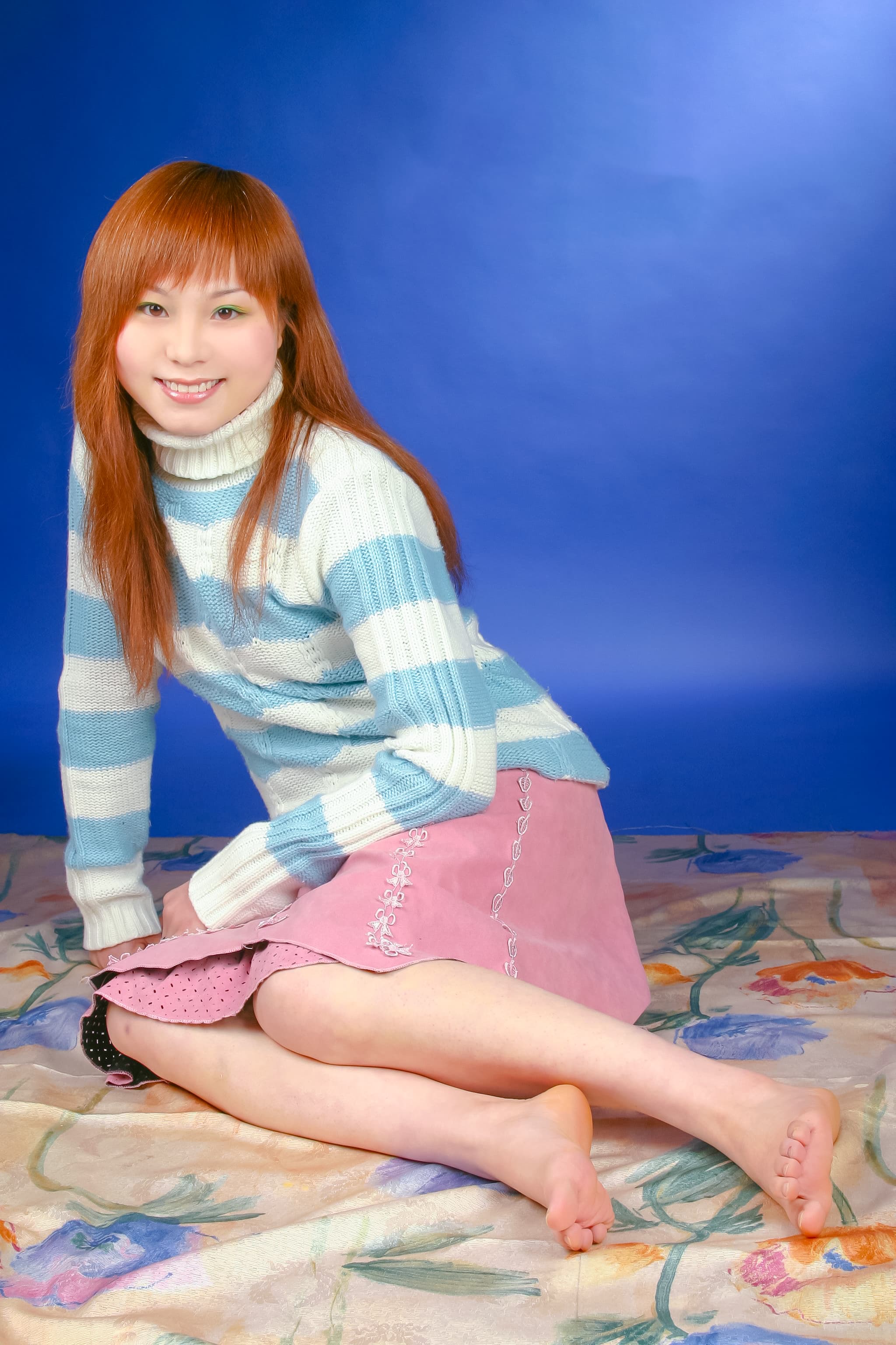 Studio close-up of Xiaoxi’s bare soles